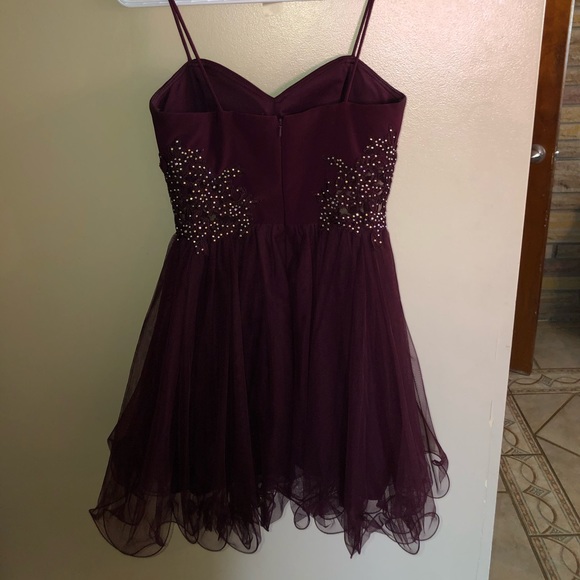 Burgundy Grade. 8 Grad Dress - Picture 4 of 6